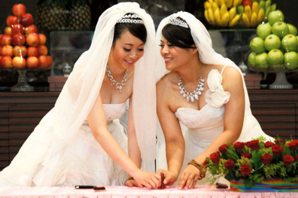 Prva budistička svadba lezbijki