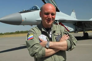 Rusi na Batajnici predstavljaju mašinu MiG-29 M2