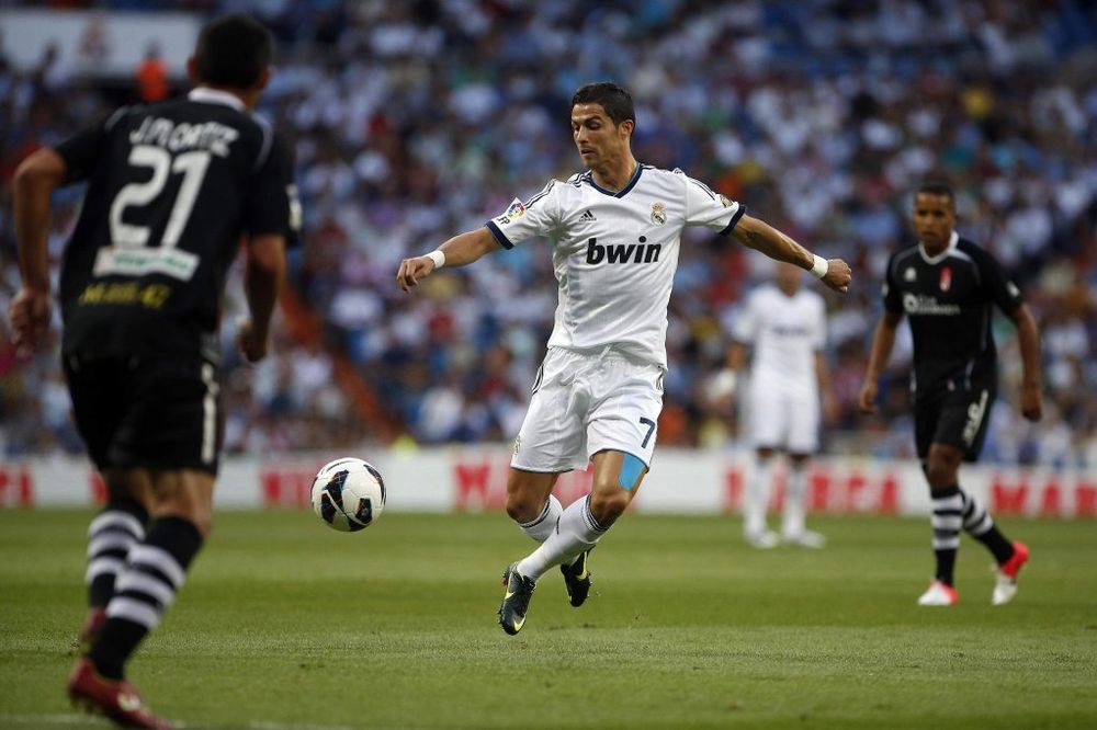 Real slavio protiv Deportiva, Ronaldo stigao Mesija
