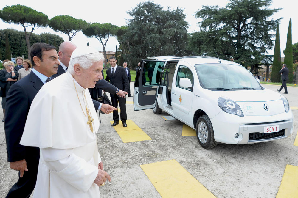 Prvi papin električni automobil