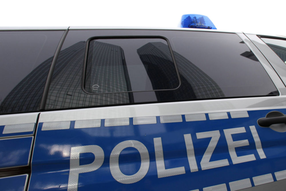 AKCIJA POLICIJE: Porodica od 12 članova sa Kosova ilegalno ušla u Nemačku