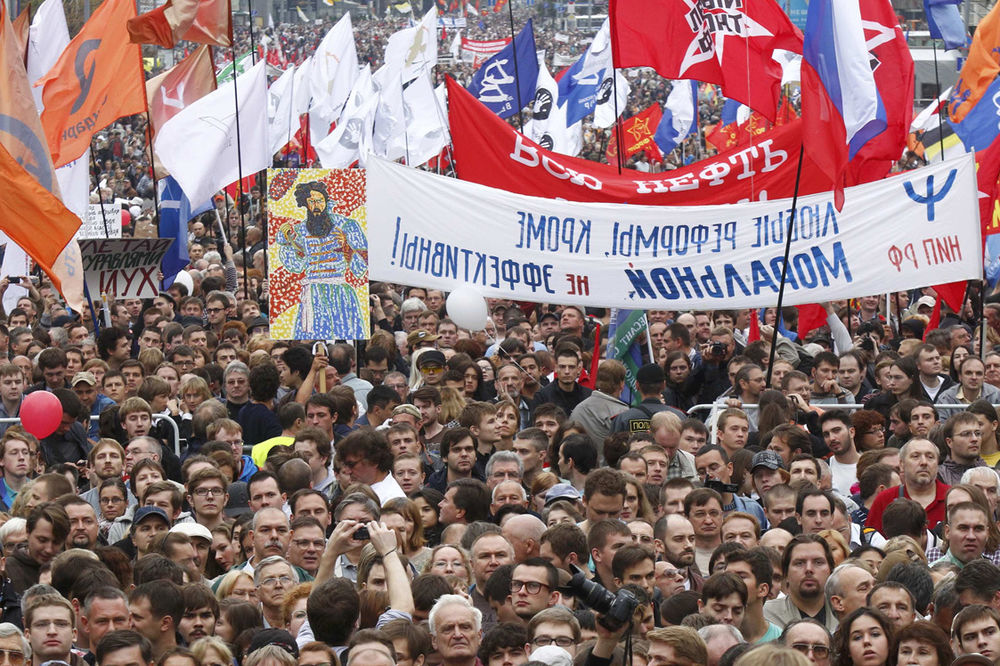 Demonstranti u Moskvi, Putin sa Lukašenkom u Sočiju
