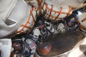 Kapsula "Sojuz" spustila se na Zemlju