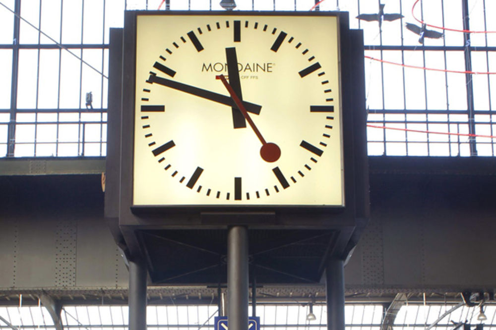 Epl ukrao dizajn satova od švajcarske železnice?!