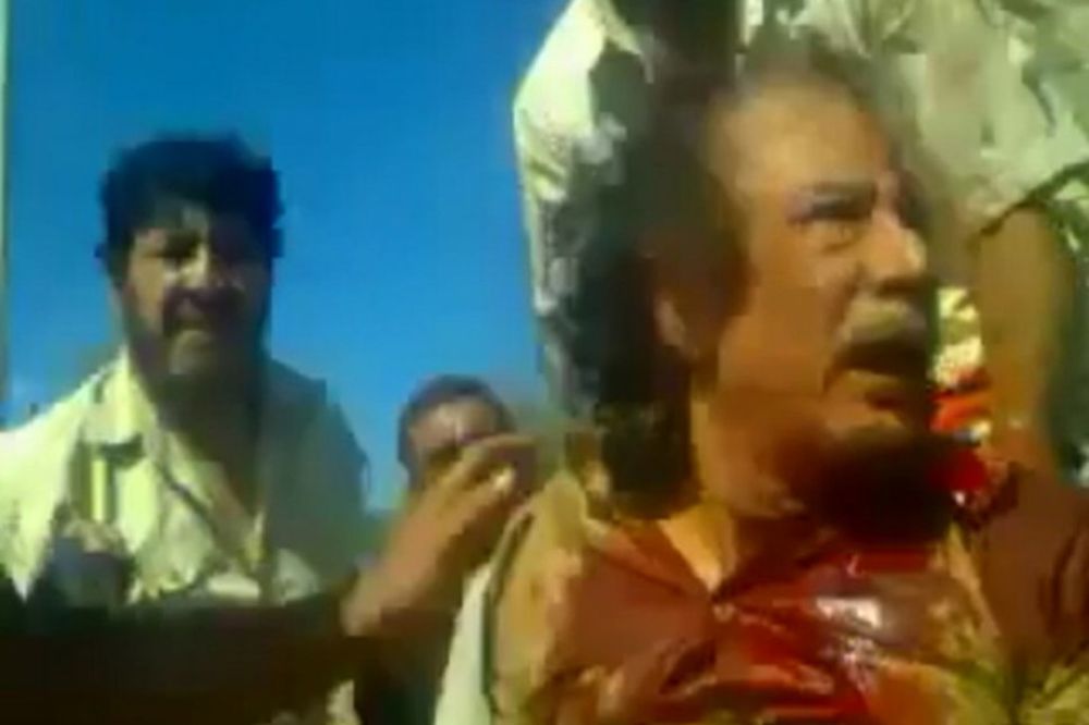 ČOVEK SA ZLATNIM PIŠTOLJEM: Ubijen Gadafijev dželat