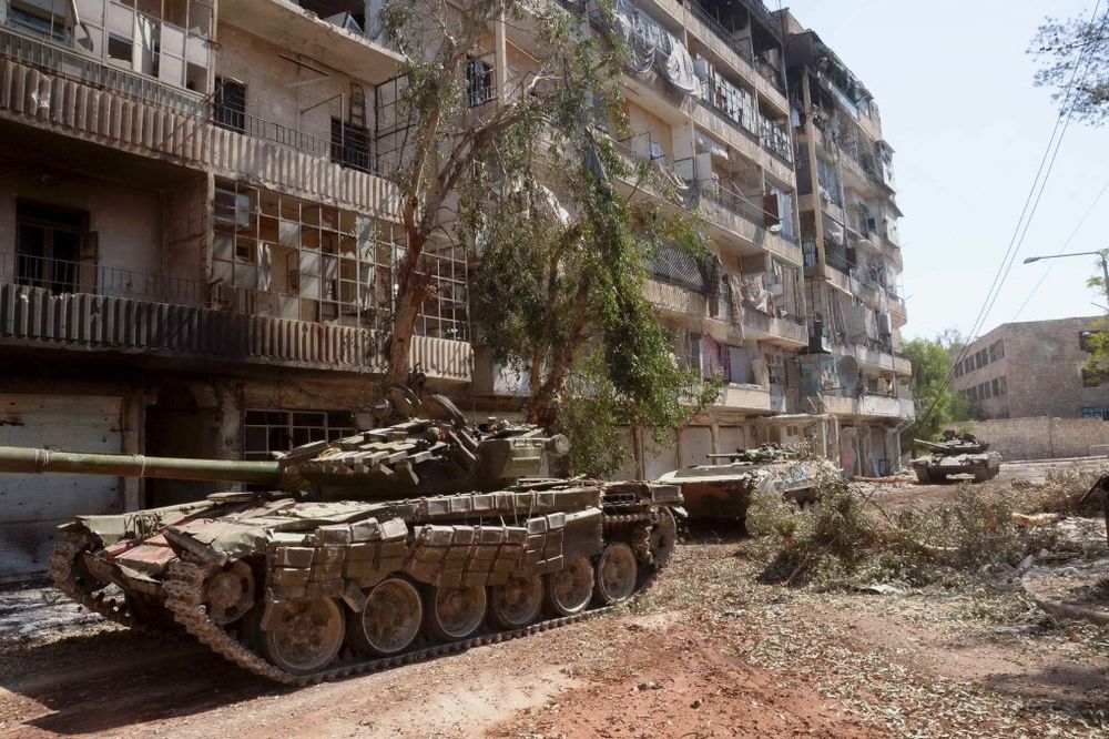 Asad obilazi Alep, naredio pojačanje od 30.000 vojnika