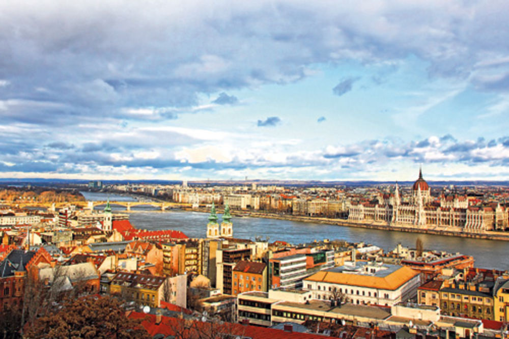 Budimpešta - grad na devet mostova
