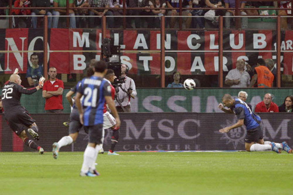 Interu pripao derbi Milana, Napoli ponovo dobar