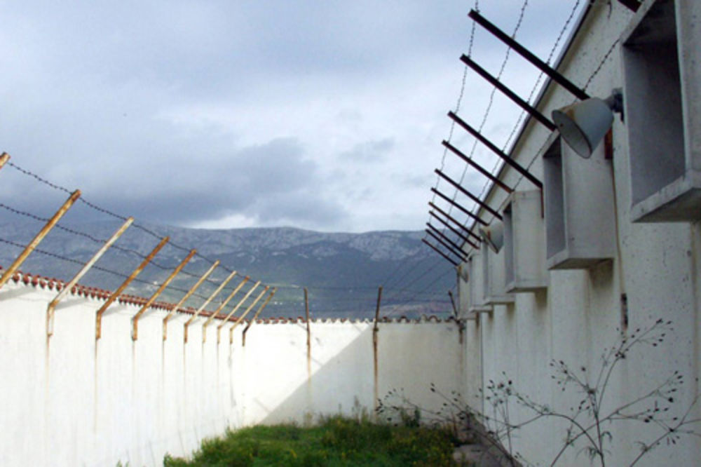 NEVEROVATNO: Srbin dobio odštetu za mučenje u logoru Lora