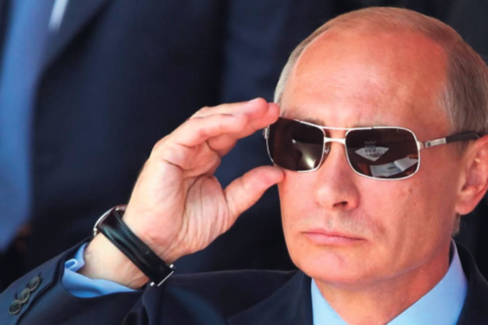 Putin spasava fabriku kalašnjikova