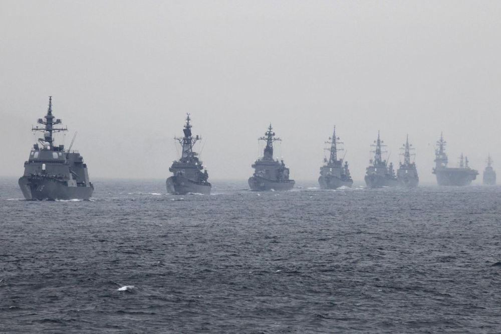 Kineski vojni brodovi idu ka japanskom ostrvu