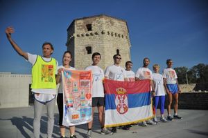 HEROJI OTADŽBINE: Maratonci krenuli ka Kumanovu