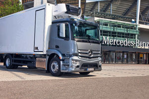 Mercedes antos: Kamion kao avion!