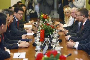 Srbija i Kina partneri i u politici i u ekonomiji