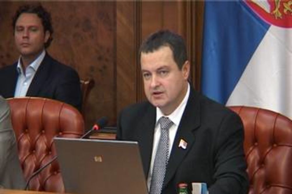 Dačić: Tači ne govori istinu, ne demontiramo srpske institucije