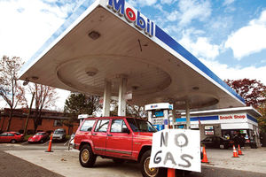 KRIZA: Amerikanci kupuju gorivo na par-nepar
