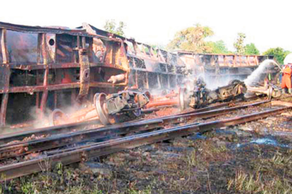U eksploziji voza poginulo 25 ljudi