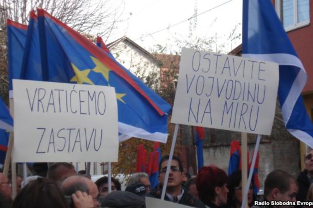 Protest LSV zbog skidanja zastave Vojvodine