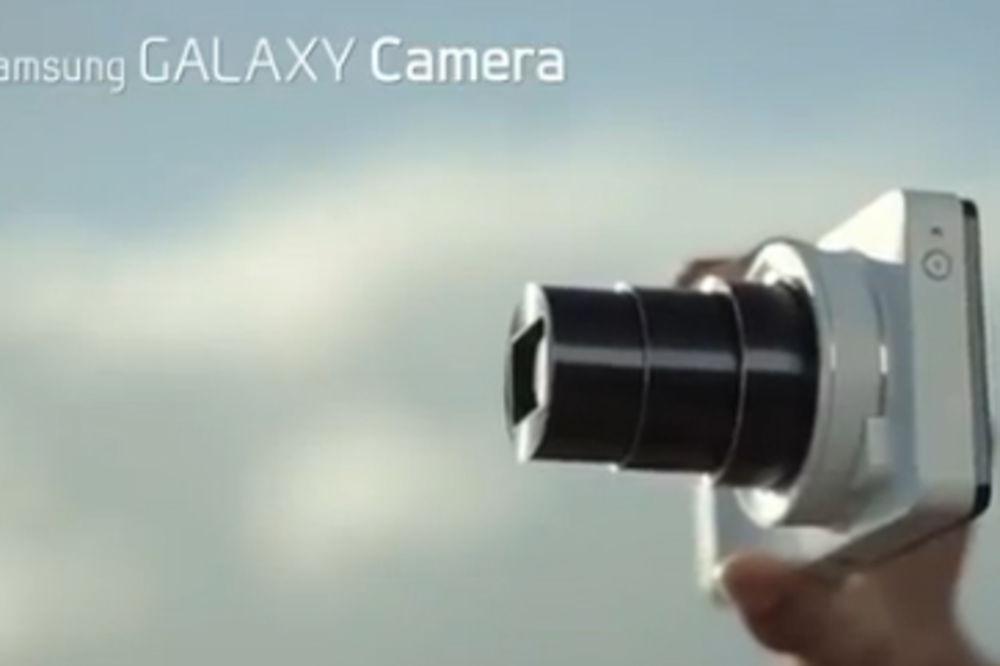 Predstavljen hibrid Galaxy Camera EK-GC 100