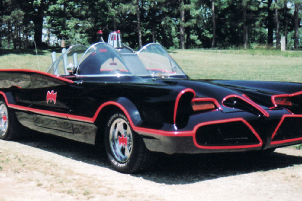 Betmobil iz 1966. prodaće se za milione