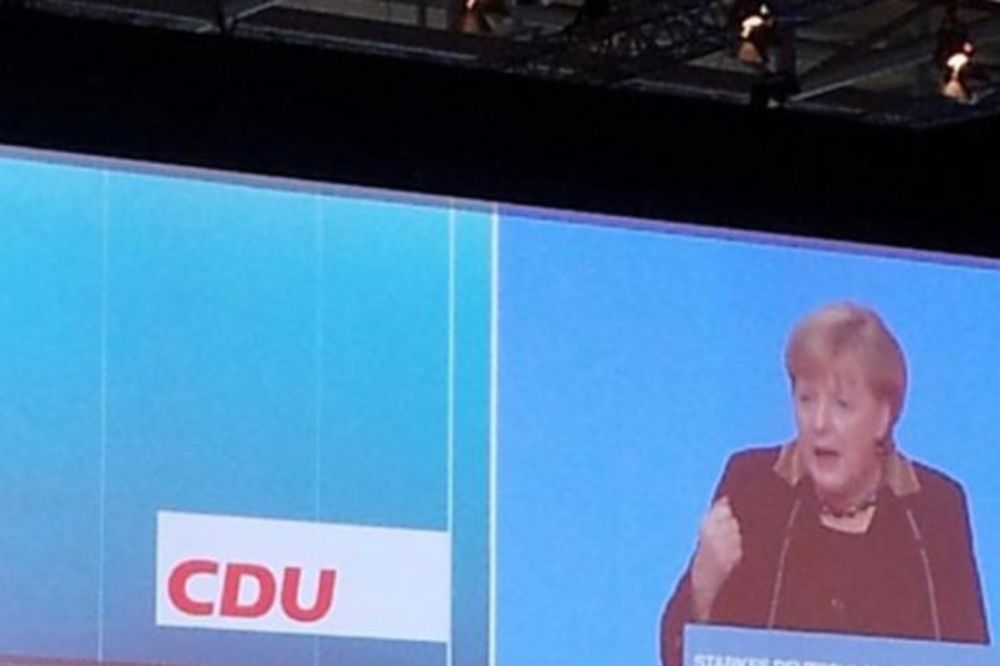 Merkelova ponovo predsednica CDU