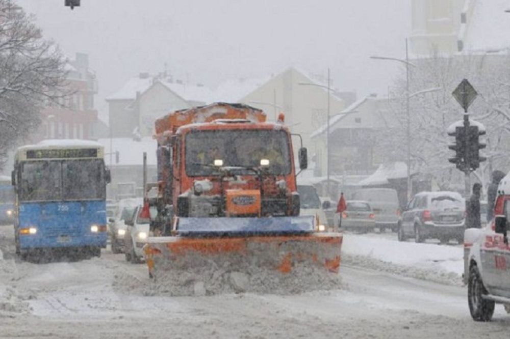 Putevi u Vojvodini prohodni, sneg ponovo na putu