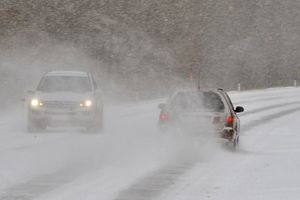 Sneg na kolovozima, vozite oprezno!