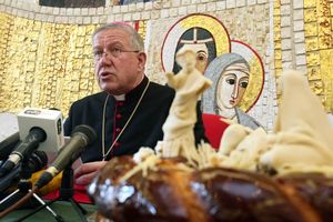Nadbiskup Hočevar održao misu za napredak Srbije