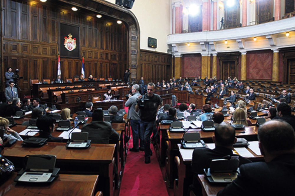 Sednica Skupštine: Novi poslanici položili zakletvu