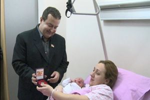 Rođena i prva beba u Novom Sadu, u Beogradu troje