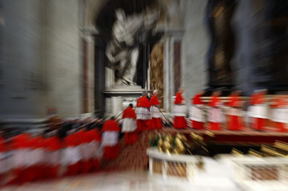 SAMO KEŠ: Italija zabranila kartice u Vatikanu!