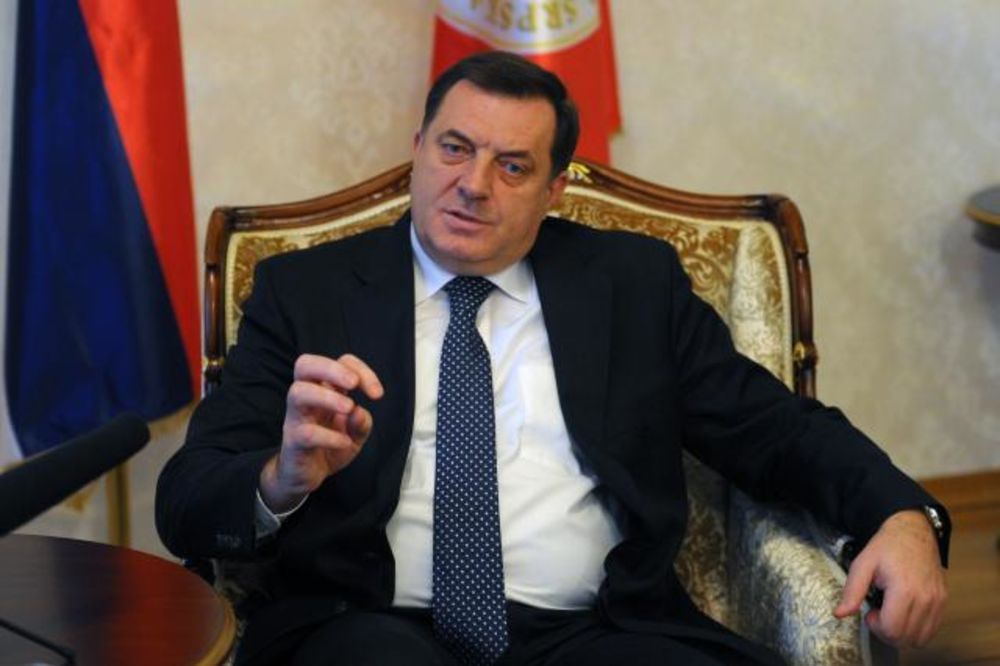 Dodik zove Srbe sa KiM, a Albanci prodaju cigare u Banjaluci