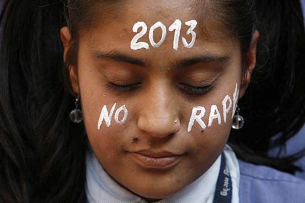 Silovanu devojčicu iz Indije policija terala da se skine
