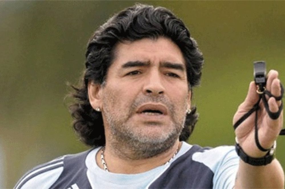 RAZOČARAN: Maradona napušta fudbal!