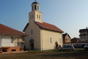 DEMONSTRACIJE ALBANACA: Pokušaj napada na manastir u Đakovici!