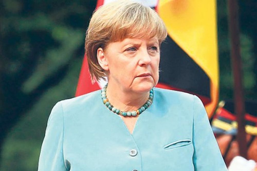 Merkelova s papom 18. maja