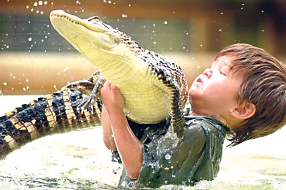 Trogodišnji dečak lovi aligatore!