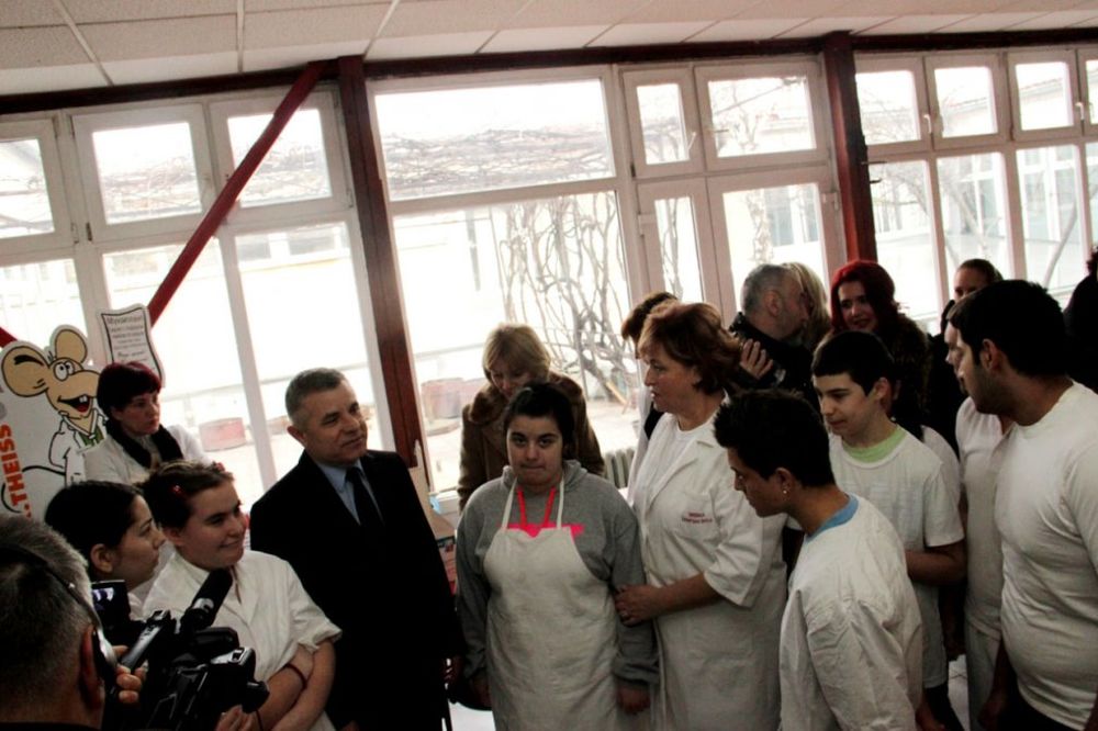 Peć za peciva na poklon školi Petar Leković