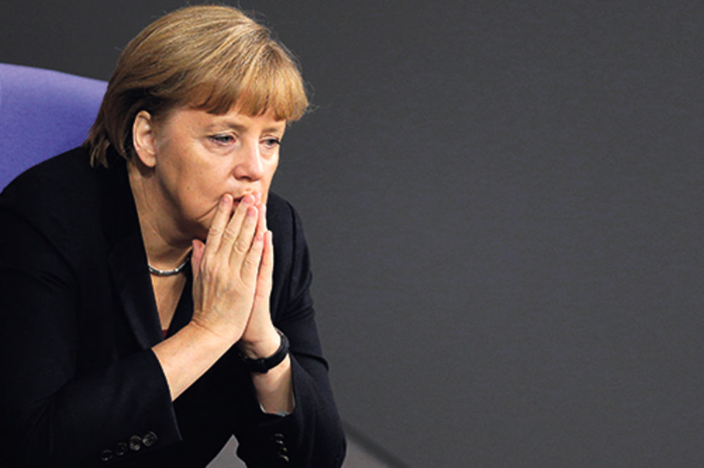 Merkelova: Putin će na kraju uništiti samog sebe