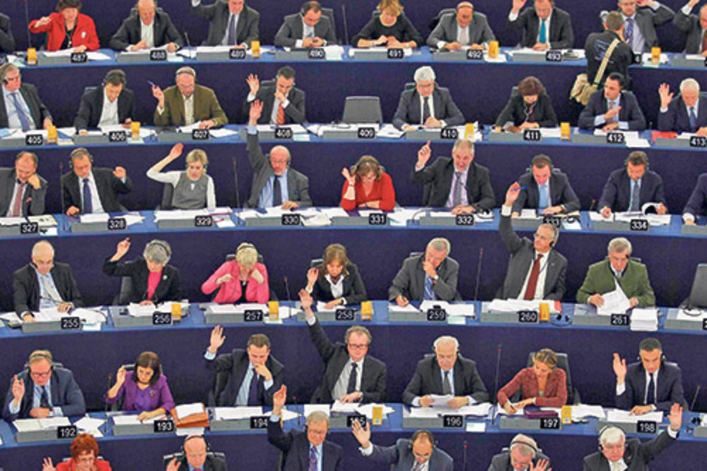 LEGALNE MUĆKE: Kako da opelješite budžet EU