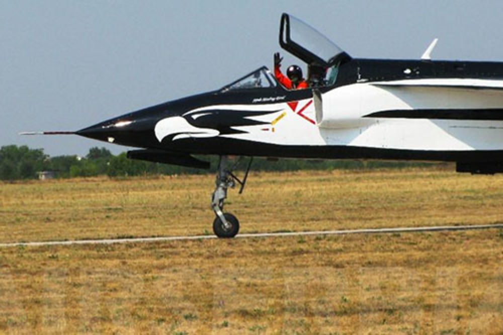 PREOBUKA: Srpski piloti sa Galeba na jurišnog Orla