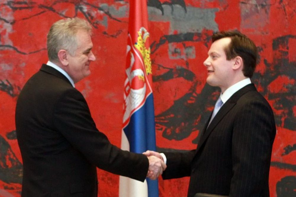 Nikolić primio akreditivna pisma ambasadora