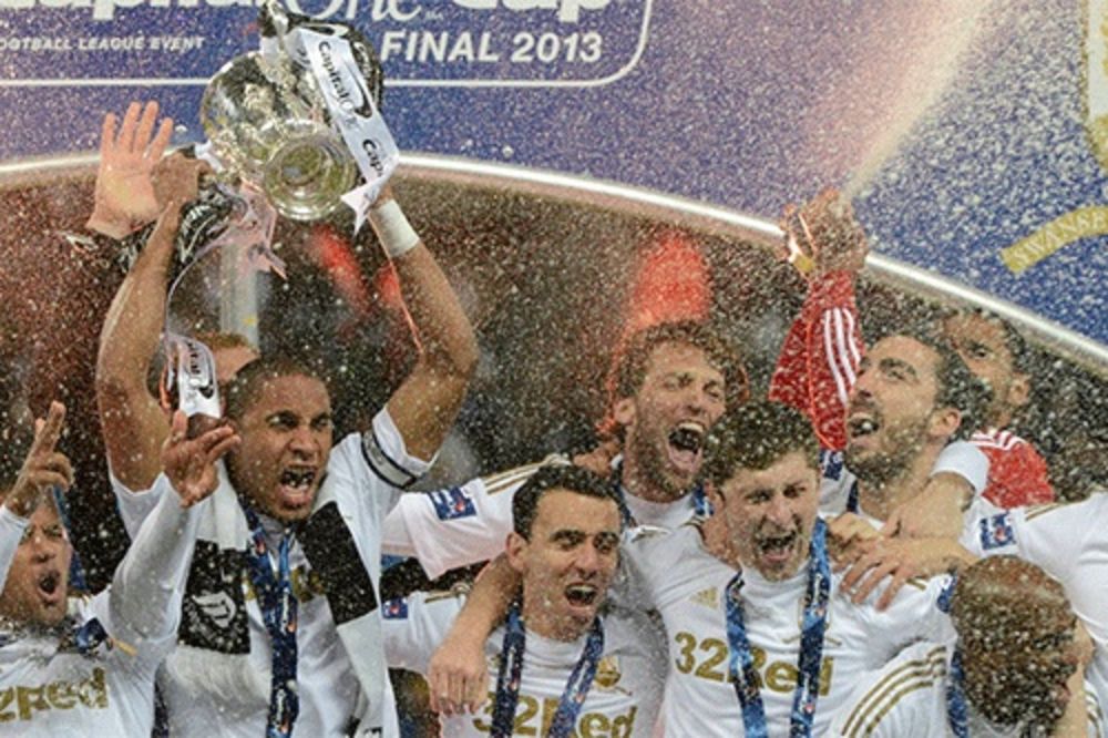 LABUDOVA PESMA: Svonsi osvojio engleski Liga kup!