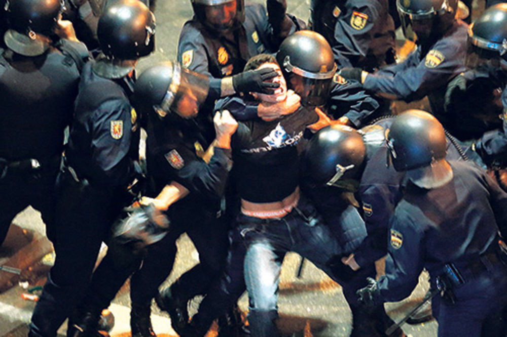 Policija i demonstranti sukobili se u Madridu