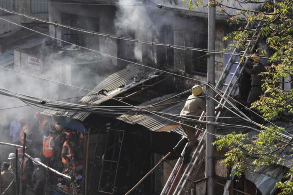 Kalkuta: Požar gutao trgovce i kupce u ilegalnom tržnom centru