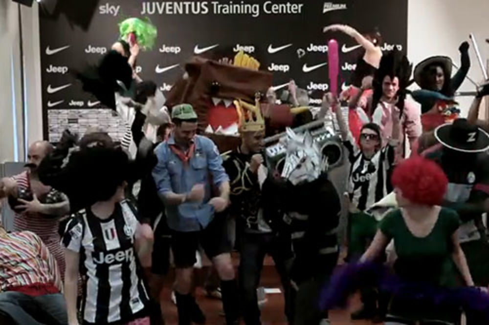 GROZNICA: Fudbaleri Juventusa đuskali Harlem šejk