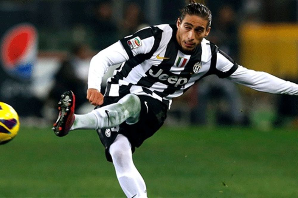 SAOBRAĆAJKA: Fudbaler Juventusa se slupao u Torinu!