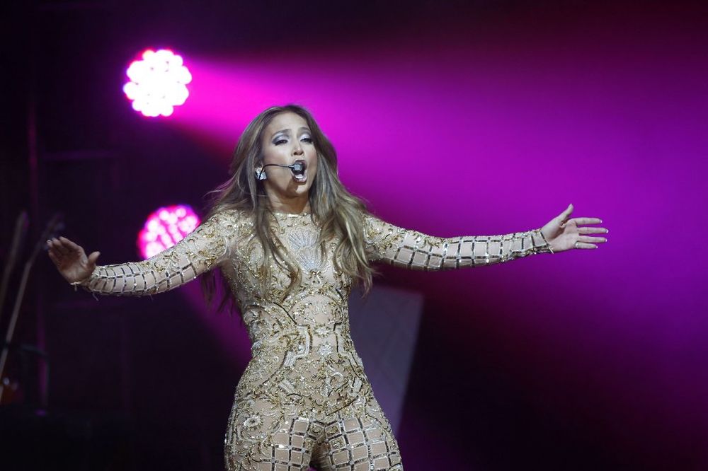 Hjuman rajts voč: Džej Lo uzela 10 miliona pevajući na sumnjivim tezgama