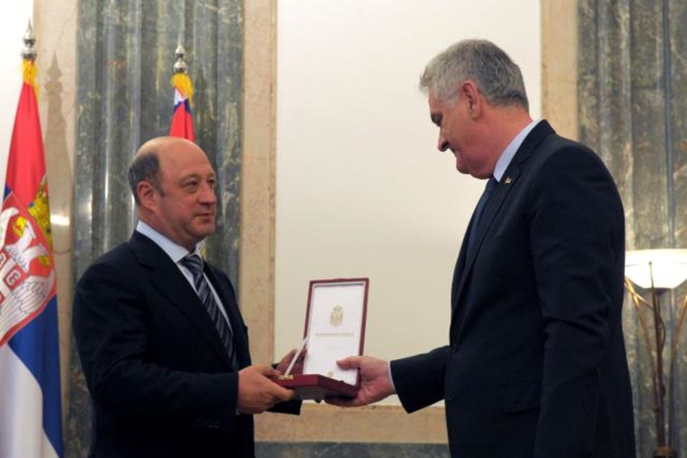 Predsednik Nikolić uručio orden ruskom političaru
