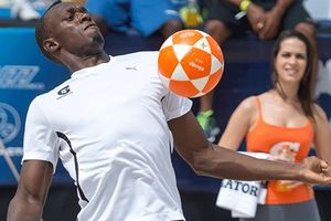 OBEĆANJE: Bolt želi da se oproba i u fudbalu!